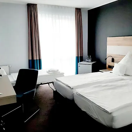 Hotel Airport Paderborn 3*