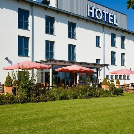 Airport Paderborn 3*