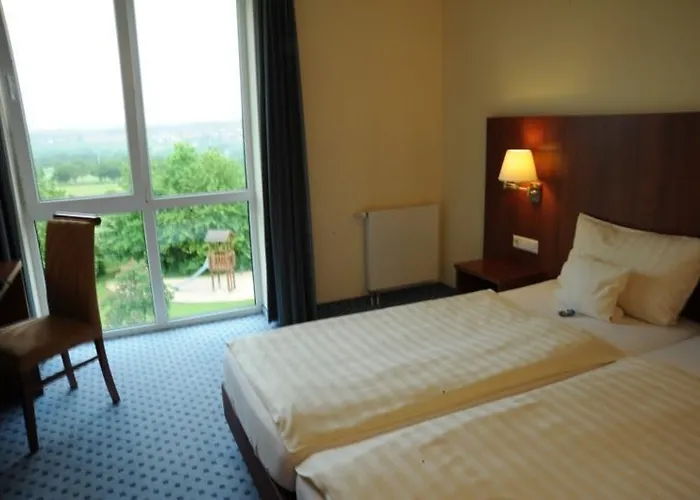 Airport Paderborn 3* Ahden