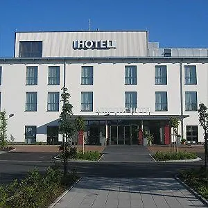 Airport Paderborn 3*